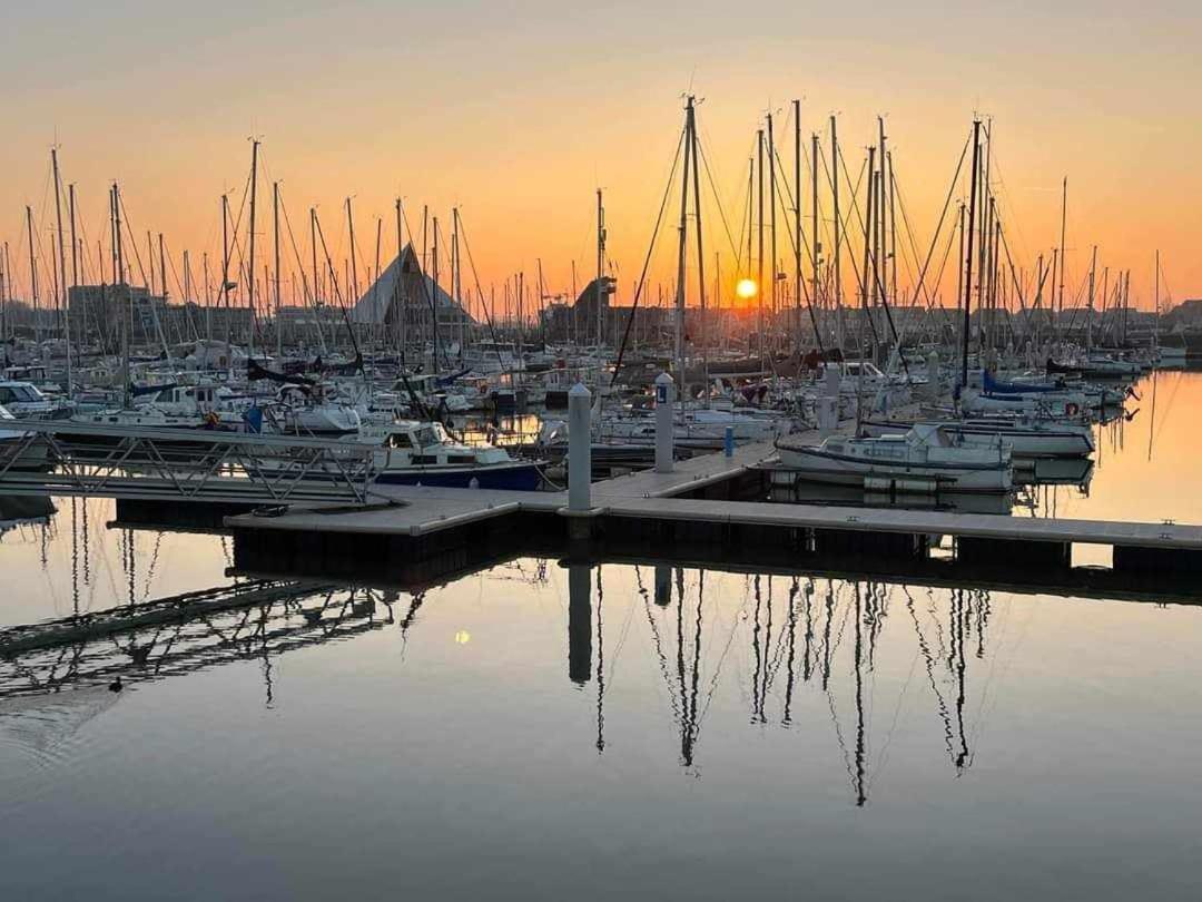 Duplex Villa Capricia Appartement Met Zwembad Nieuwpoort Jachthaven Kültér fotó